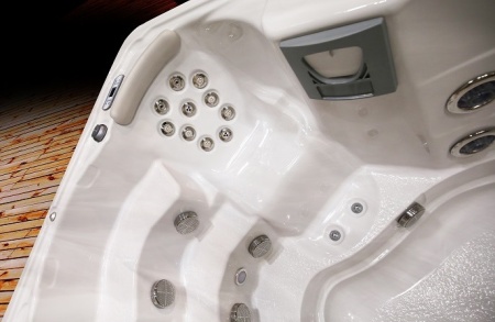 Плавательный спа-бассейн Jacuzzi J-16 PowerActive Плавательный спа-бассейн Jacuzzi J-16 PowerActive